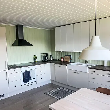 Lauvlid By Interhome Tysnes