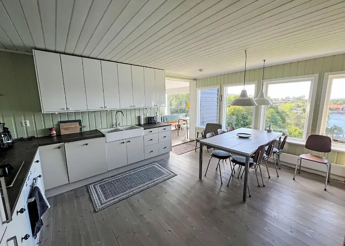 Lauvlid By Interhome Tysnes